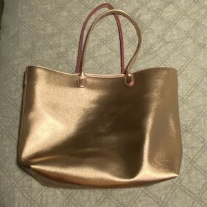 Bath and Body Works pink bag